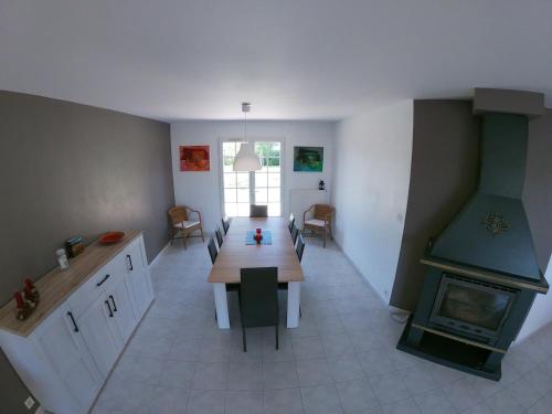 Maison avec grand jardin in Jarnac-Champagne