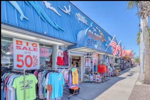 Bay Breeze on Tybee Bay Breeze on Tybee