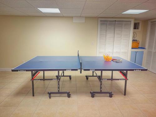 Overlook Poolside Getaway With Seasonal Pool Overlook Poolside Getaway With Seasonal Pool