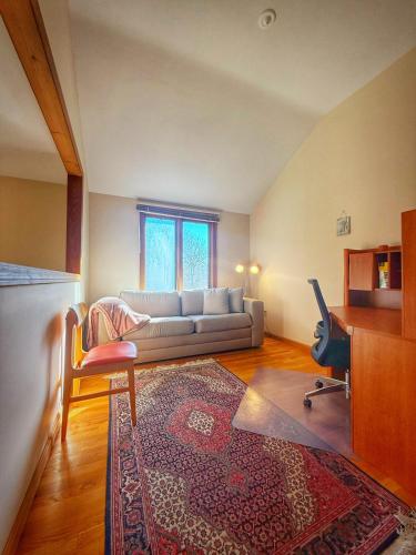 Overlook Poolside Getaway With Seasonal Pool Overlook Poolside Getaway With Seasonal Pool