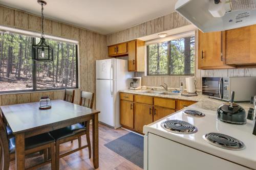 Cozy Cabin in Greer Hike, Bike and Ski! in Greer (AZ)