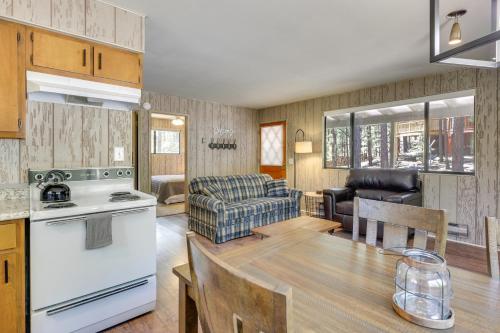 Cozy Cabin in Greer Hike, Bike and Ski! in Greer (AZ)