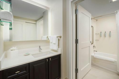 Residence Inn Orlando Lake Buena Vista - image 10