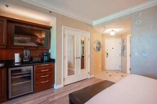No Resort Fee Strip View Suite +Free Valet + Pool, Las Vegas (foto 10)