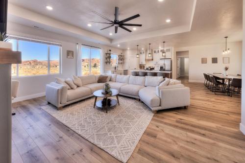 New & Modern Escape, Moab (foto 2)