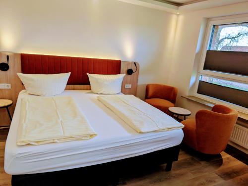2 queen beds