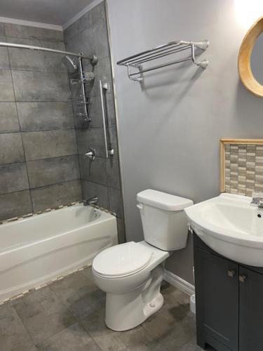 Four Seasons Algonquin Cabins in South Algonquin (ON)