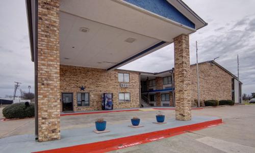 Motel 6-Red Oak, TX - Dallas in Red Oak, USA