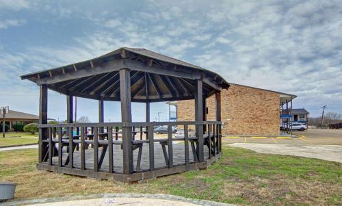 Motel 6-Red Oak TX - Dallas - image 10