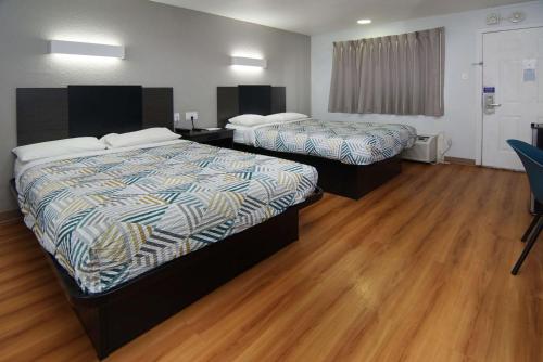 Motel 6-Red Oak TX - Dallas - image 13