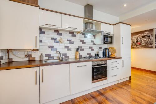 Entire Family Home - 2bd2bth Central Earl's Court - London