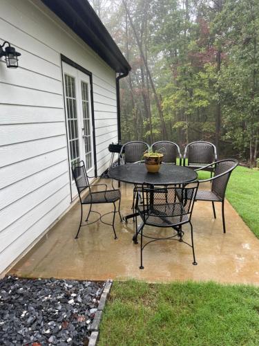 Red Door Cottage Red Door Cottage