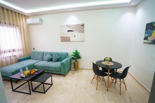 Emplacement Centrale Stylish & Spacieux Appartement Lumineux Prés De Mcdo et Kfc 2 Mars Au Cœur de Casablanca, Casablanca (Foto 7)