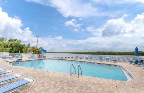 Little Harbor Resort #301 Tampa Bay FL Beach, Nautical Paradise in รัสกิน (FL)