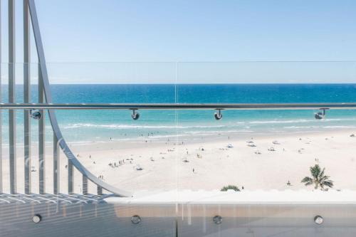 Kirra Point Holiday Apartments
