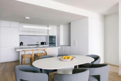 Kirra Point Holiday Apartments