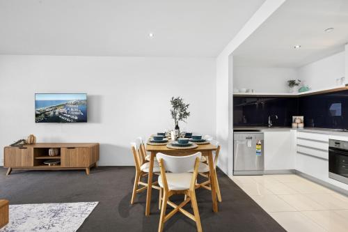 One-Bedroom Apartment with Ocean View image 10