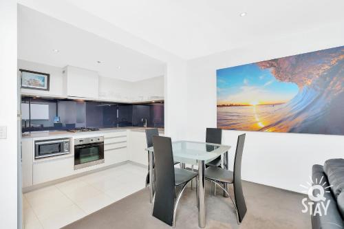 One-Bedroom Apartment with Ocean View image 7
