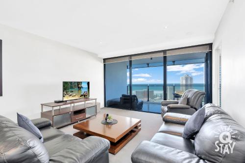 One-Bedroom Apartment with Ocean View image 8
