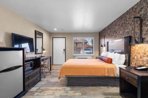 Santa Clarita Motel - image 6