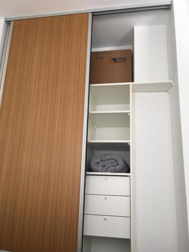 One-Bedroom Apartment image 5