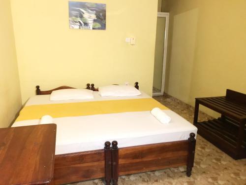 Standard Double Room image 2