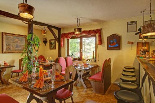 Land-gut-Hotel BurgBlick - image 7