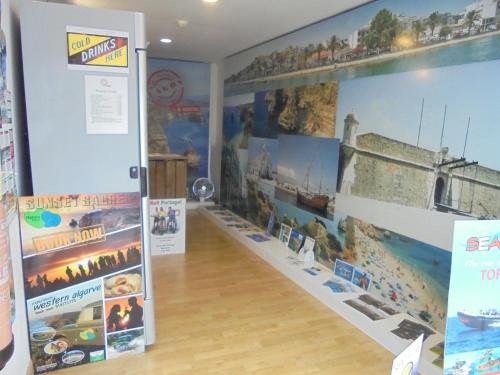 Фойє, Lagos City Center Guest House & Hostel in Лагос