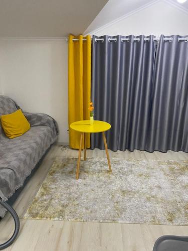 Квартира Студия 21 9 в Raduga West – khách sạn tại Kosh Kel