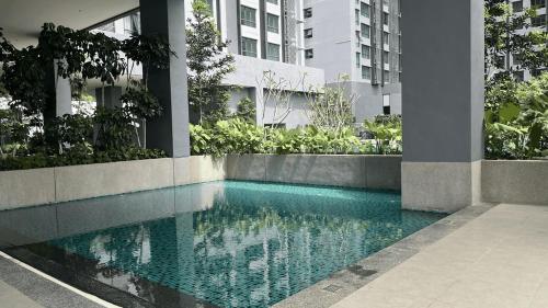 Matcha Haven 4BR @ Meta Residence | WiFi + Netflix - image 6