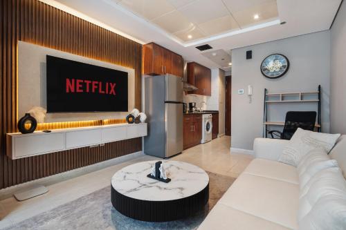 Luxury Jlt Studio Lake View Metro 5minmarina, Dubaj (zdjęcie 4)