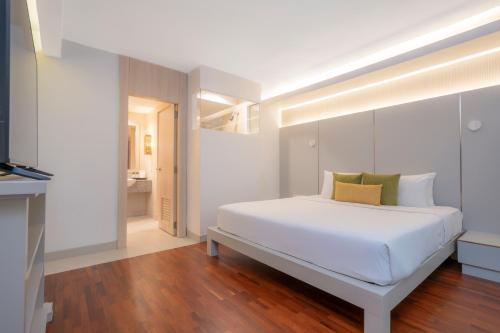 room detail thumbnail 0