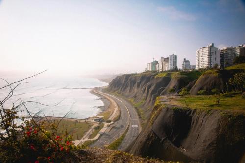 Miraflores - Close to the sea, luxurious and brand new