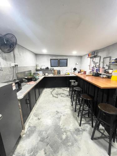 Kerlingfornia Pond View Homestay in Kuala Kubu Bharu