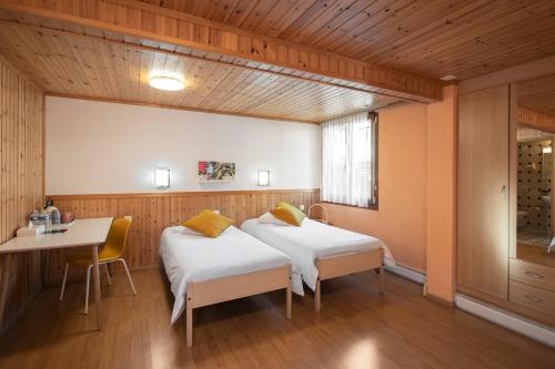 Kamer, familie, douche, 4 bedden