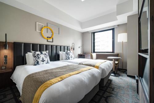 Standard Twin Room image 1