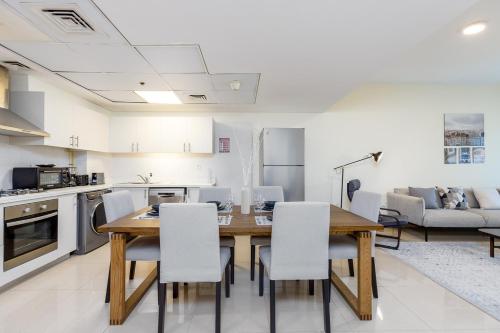 Near Metro Station - 1BR Apartment in Park Towers,DIFC - Allsopp & Allsopp, Dubai (Foto 8)