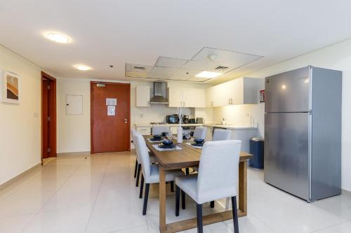 Near Metro Station - 1BR Apartment in Park Towers,DIFC - Allsopp & Allsopp, Dubai (Foto 10)