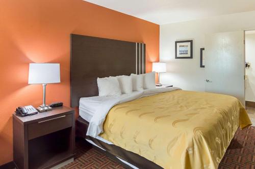 Quality Inn East Amarillo - image 12