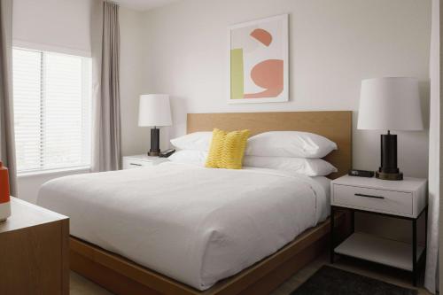 2 queen beds