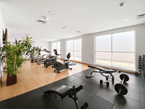 Silkhaus Vacation Homes New Studio in ASB Tower Walking distance to mall - image 9