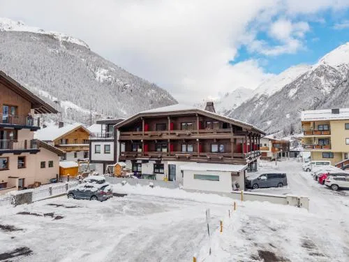 Hotel Garni Maria Theresia in Sölden, Österreich