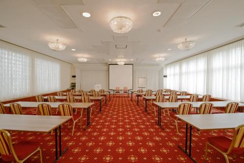 Hotel Stefanie - image 10