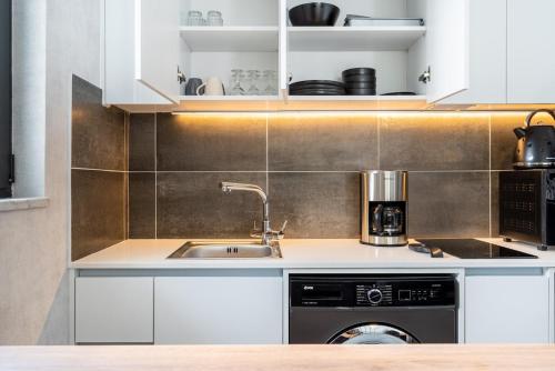Dusk - Harmonic Studio by Plus 49 in Mackenzie, Larnaka (fotografie 3)