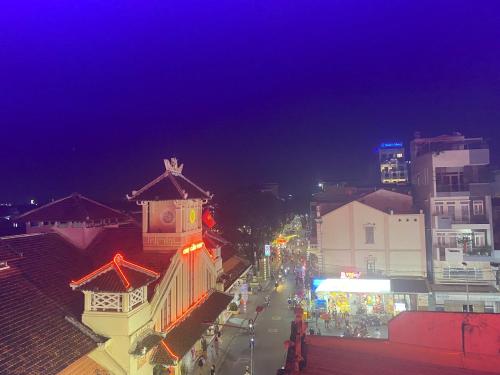 Hotel Lâm Nguyễn - 전망