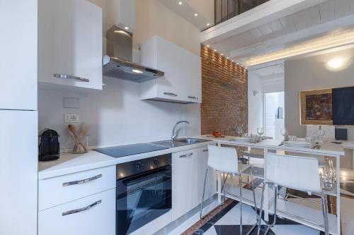 4Season Flat 2 bedrooms 10 min walk from the cathedral, Florencie