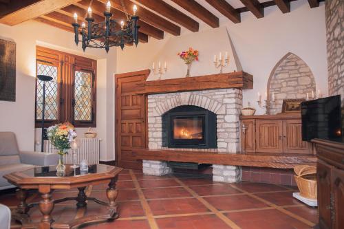 Koplietošanas atpūtas telpa ar TV, DOMAINE ST GERMER in Trie-Chateau