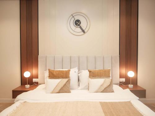 Stunning Renovated 1BR Apartment at 5 Star Resort, Дубай (фото 5)