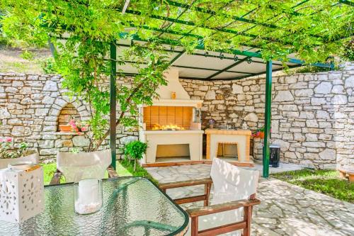 Villa Athina Kerasia - image 4
