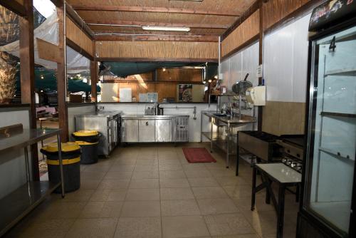 köök, חאן שירת הערבה in Zofar
